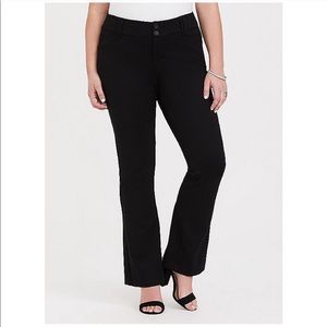 NWOT {torrid} Studio Ponte Stretch Trouser